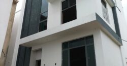 5 BEDROOMS FULLY DETACHED HOUSES