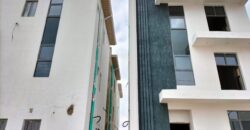 5 BEDROOMS FULLY DETACHED HOUSES