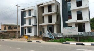 5 BEDROOMS FULLY DETACHED HOUSES