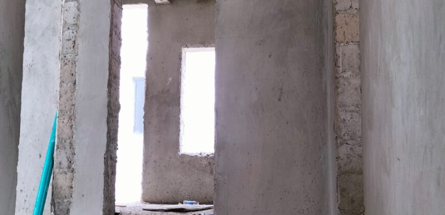 5 BEDROOMS FULLY DETACHED HOUSES